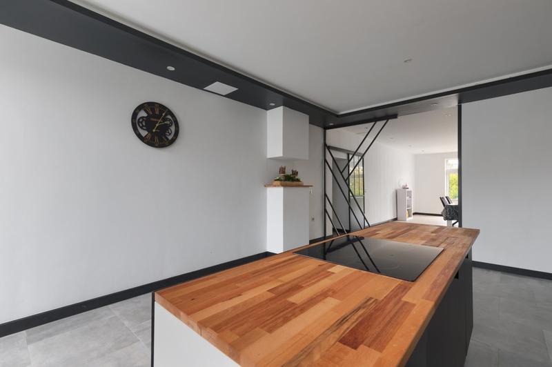 Maison - 215 m² - 5 pièces