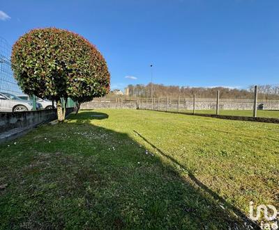 Local commercial - 700 m² - 1 pièce