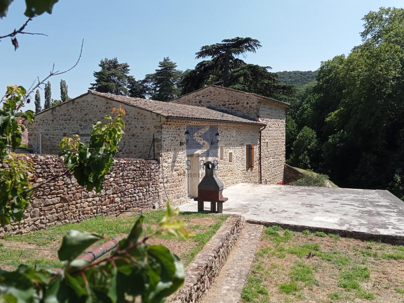 Maison - 160 m² - 8 pièces