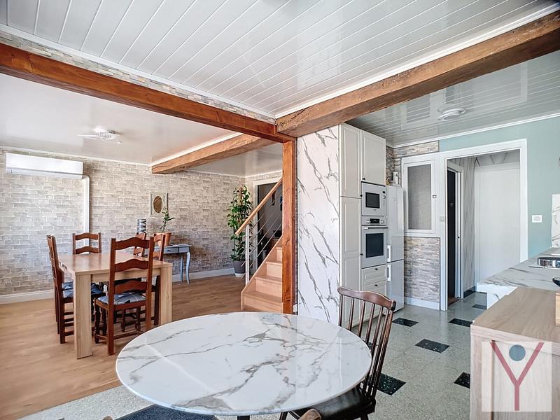 Maison - 103 m² - 4 pièces