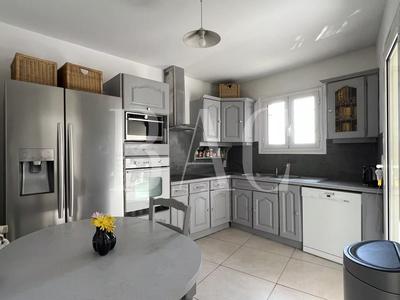 Villa - 350 m² - 8 pièces