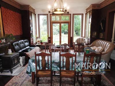 Maison - 320 m² - 10 pièces