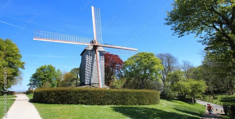 Maison de village - 200 m² - 9 pièces