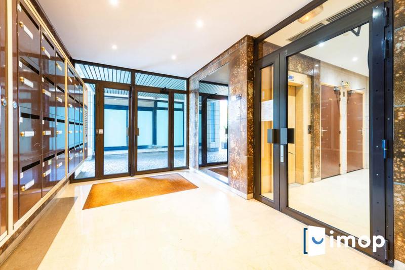 Appartement - 97 m² - 6 pièces