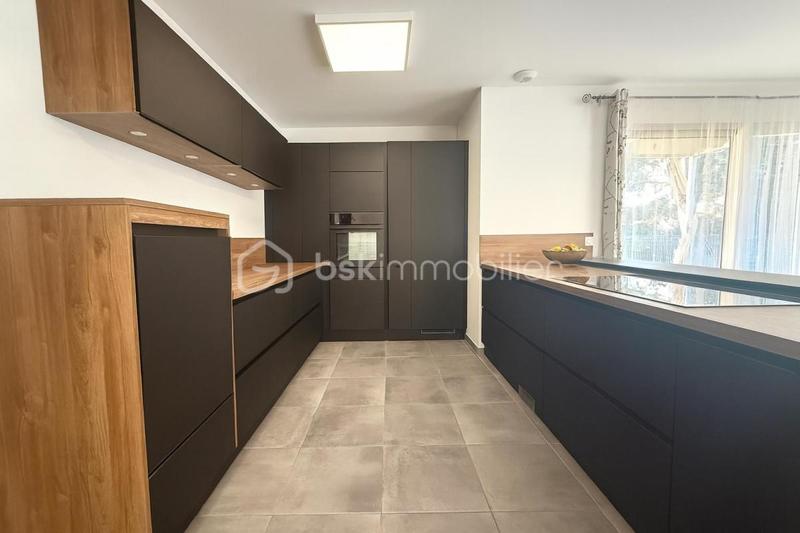 Maison - 109 m² - 5 pièces