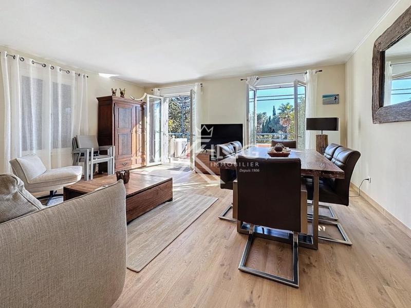 Appartement - 95 m² - 4 pièces