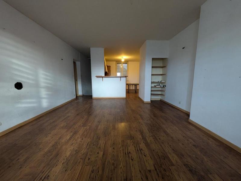 Maison - 180 m² - 3 pièces