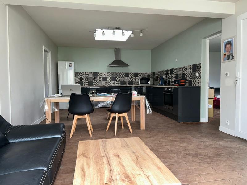 Maison - 235 m² - 7 pièces