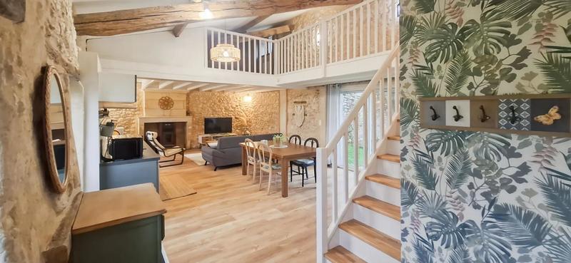 Maison en pierre - 213 m² - 4 pièces