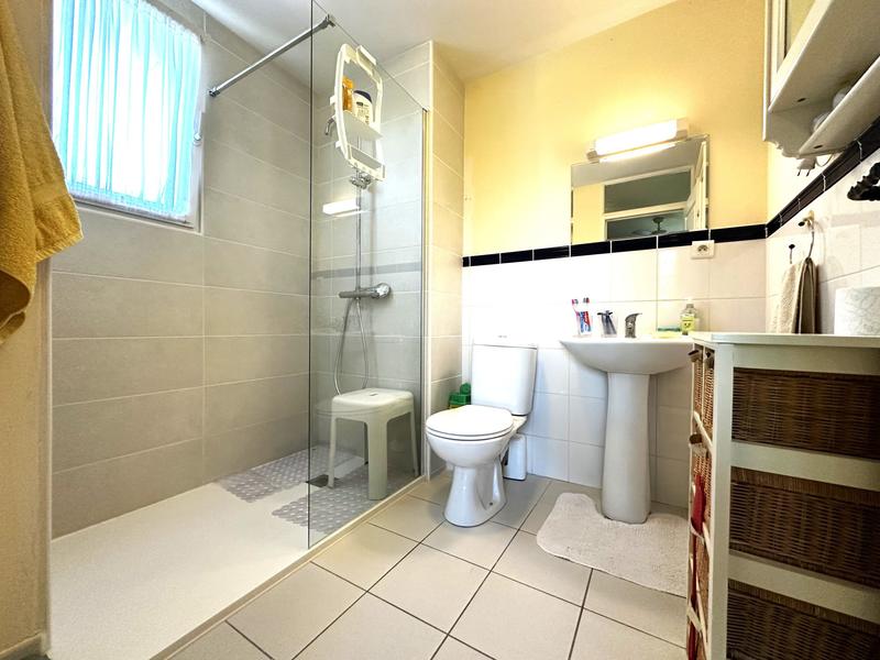 Maison traditionnelle - 100 m² - 5 pièces