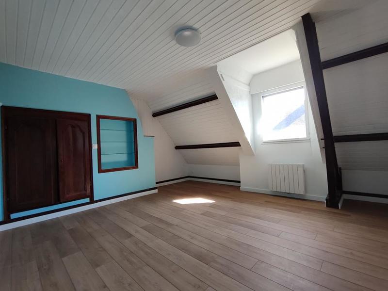 Maison - 224 m² - 7 pièces