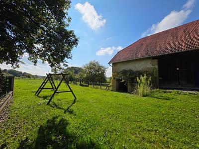 Maison - 270 m² - 1 pièce