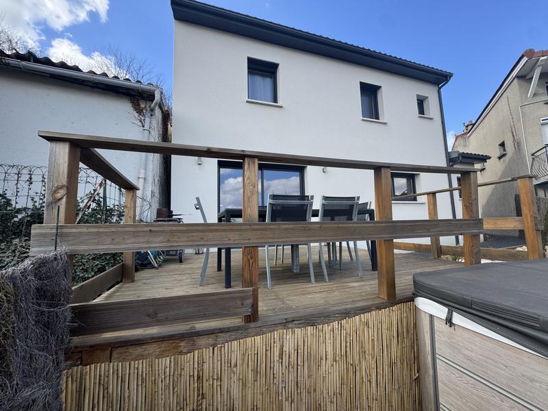 Maison - 105 m² - 5 pièces