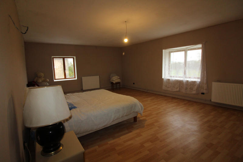 Maison - 200 m² - 9 pièces