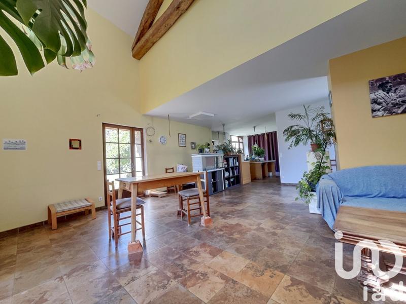 Maison - 564 m² - 13 pièces