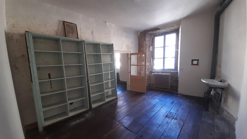 Maison - 315 m² - 12 pièces