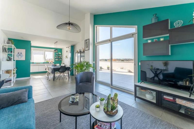 Appartement - 93 m² - 4 pièces