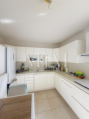 Appartement - 80 m² - 3 pièces