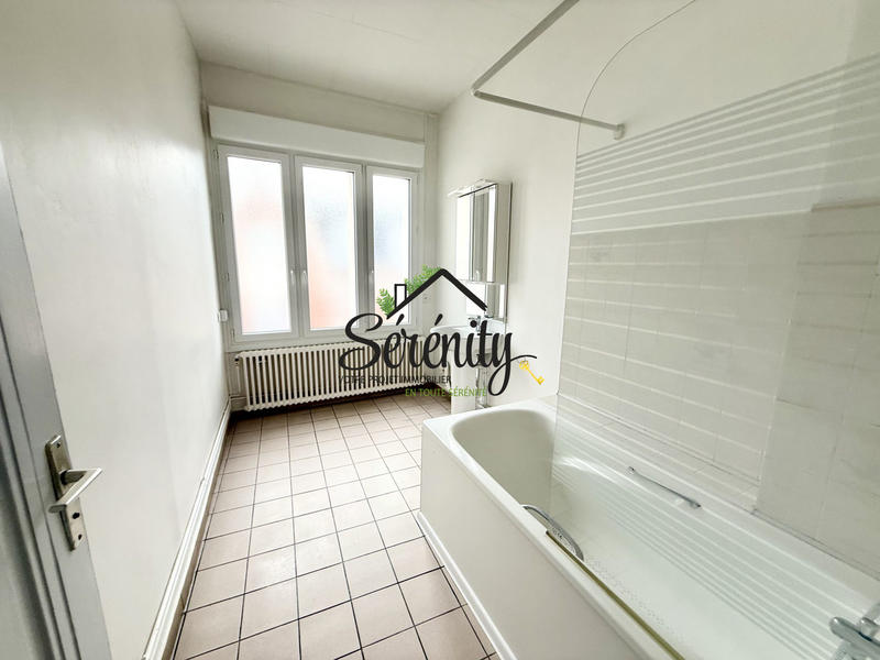 Appartement - 95 m² - 4 pièces