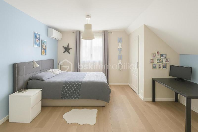 Maison - 185 m² - 7 pièces