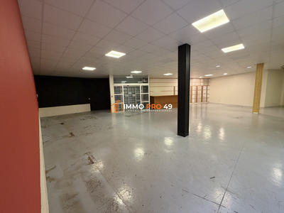Local commercial - 330 m²