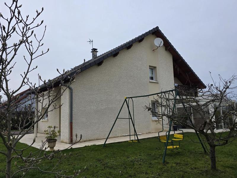 Pavillon - 160 m² - 6 pièces