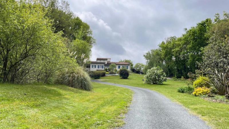 Maison de campagne - 230 m² - 6 pièces