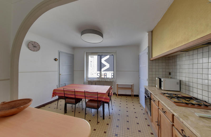 Maison - 120 m² - 8 pièces