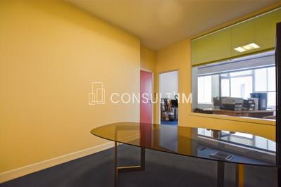 Bureau - 74 m²