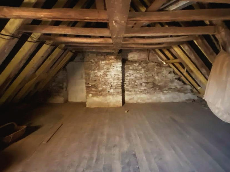 Moulin - 150 m² - 4 pièces