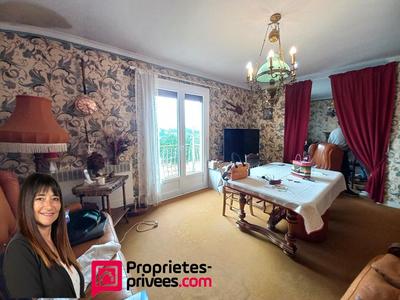 Maison - 111 m² - 6 pièces