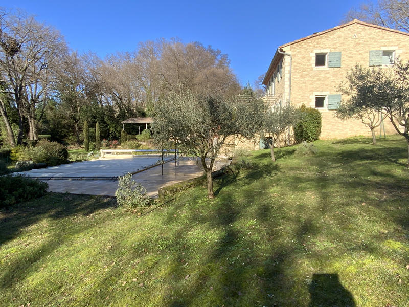 Maison - 288 m² - 6 pièces