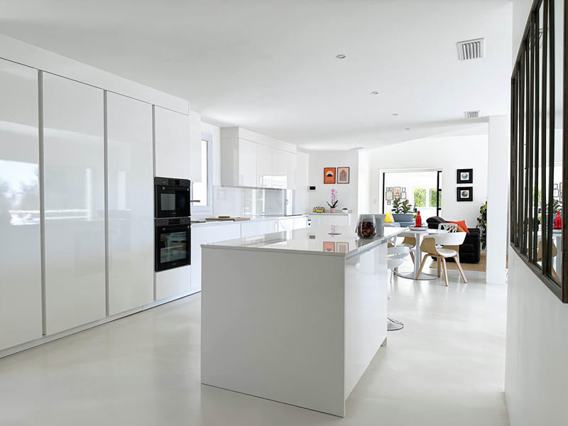 Maison - 297 m² - 8 pièces