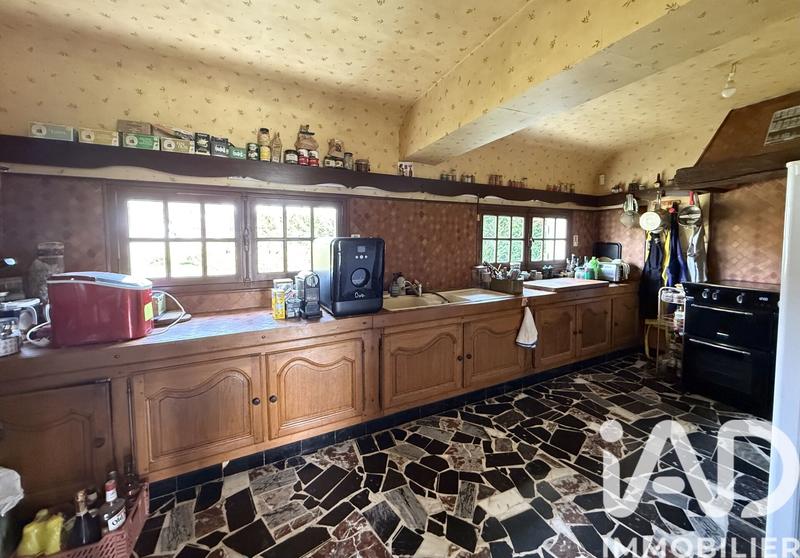 Maison - 208 m² - 10 pièces