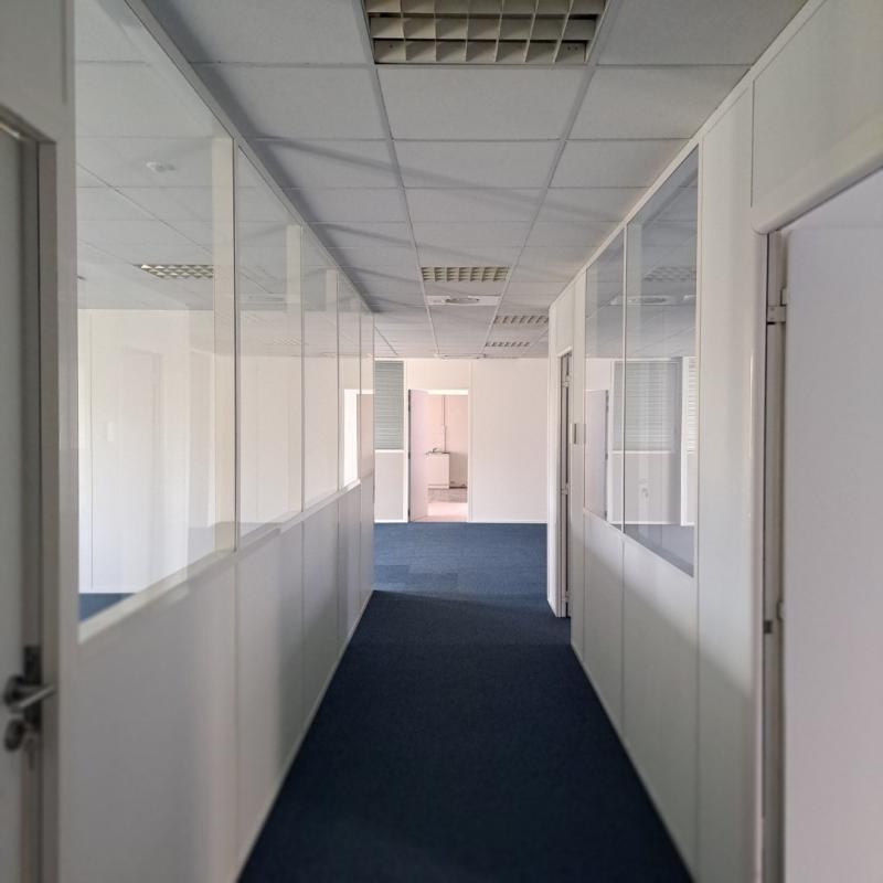 Bureau - 296 m²