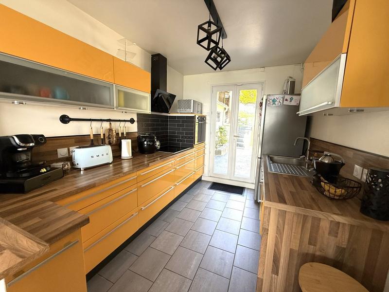 Maison - 84 m² - 5 pièces