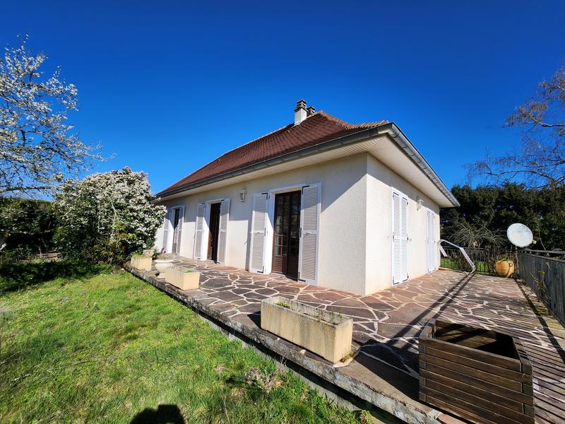 Maison - 99 m² - 5 pièces