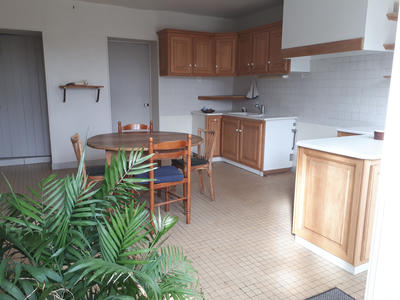 Propriété - 241 m² - 10 pièces