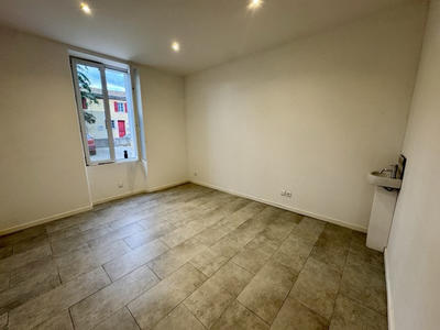 Local commercial - 12 m² - 1 pièce