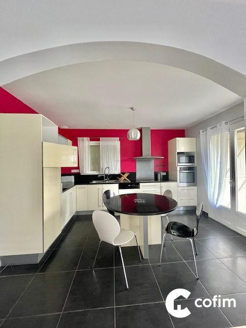 Maison - 103 m² - 4 pièces