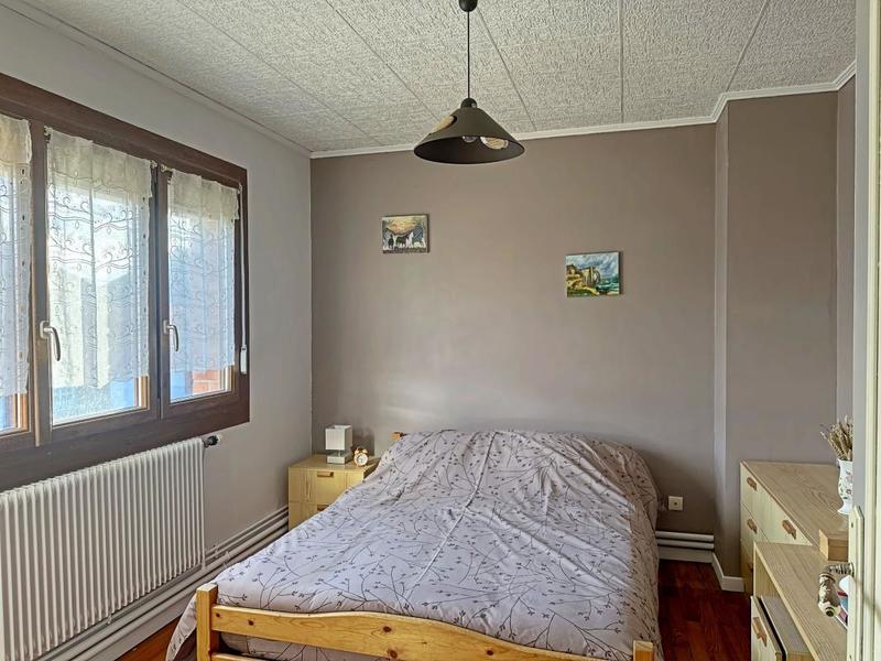 Maison - 94 m² - 5 pièces