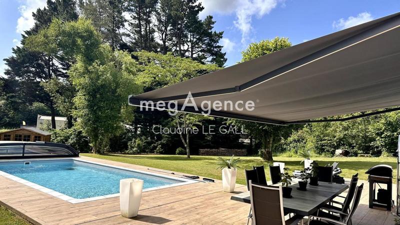 Maison - 200 m² - 7 pièces