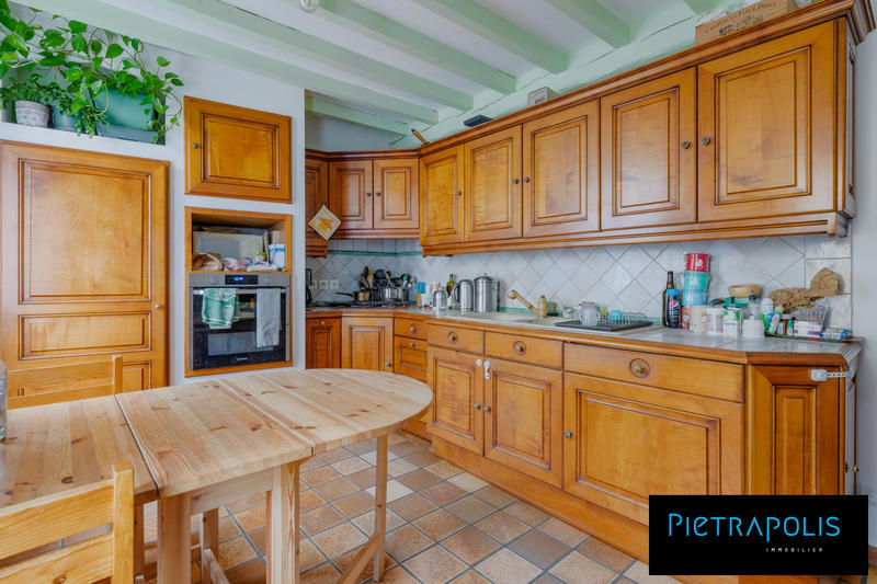 Maison - 186 m² - 7 pièces