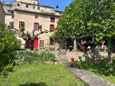 Maison de village - 150 m² - 4 pièces