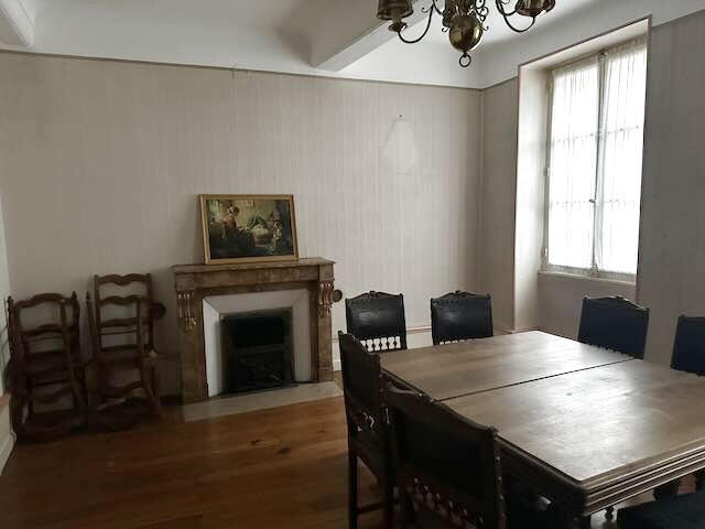 Maison de village - 270 m² - 8 pièces