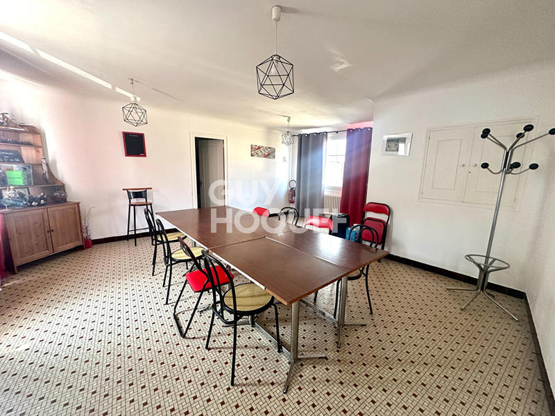 Immeuble - 150 m² - 8 pièces