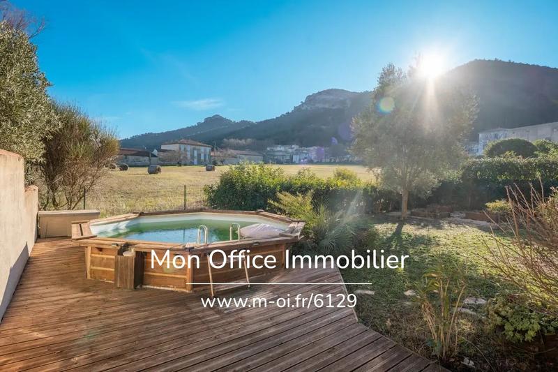 Maison - 94 m² - 4 pièces