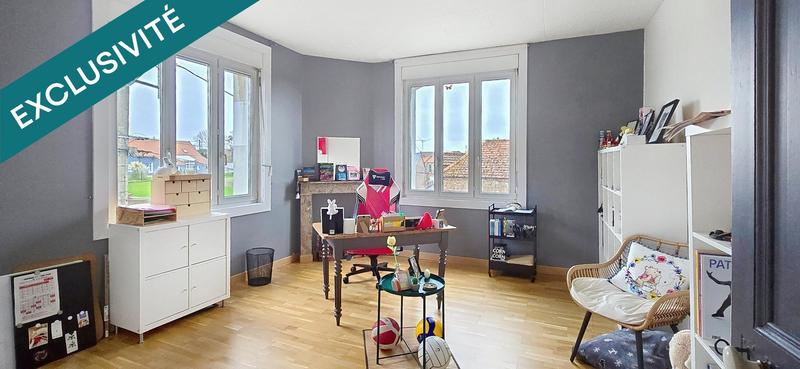 Maison - 290 m² - 10 pièces