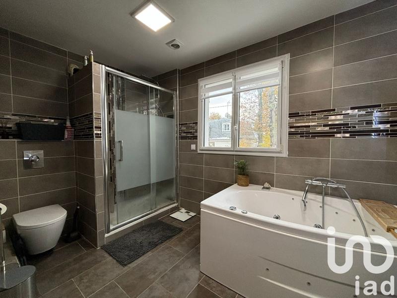 Maison - 166 m² - 6 pièces