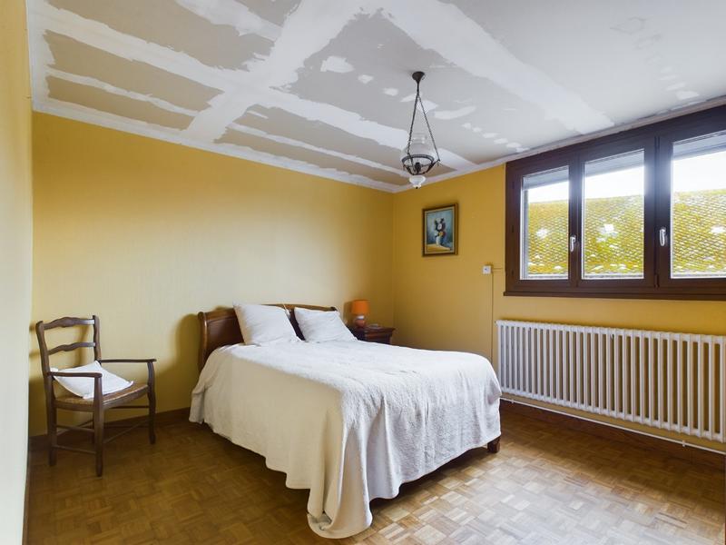 Maison - 253 m² - 10 pièces